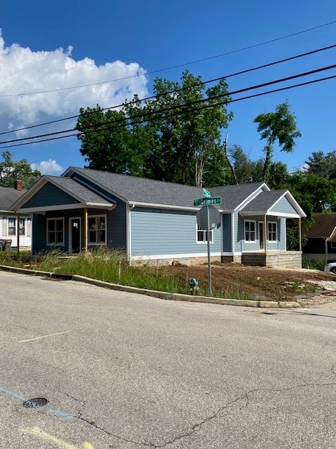 800 E Grimes Lane & 1211 S Stull Street