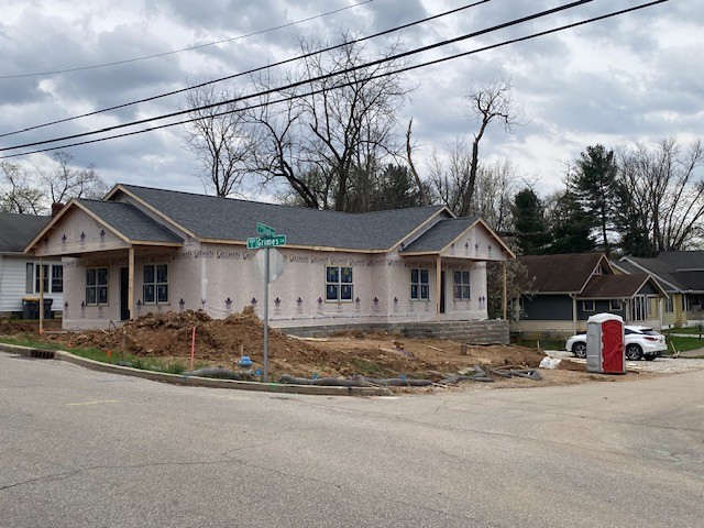 800 E Grimes Lane, Unit 2