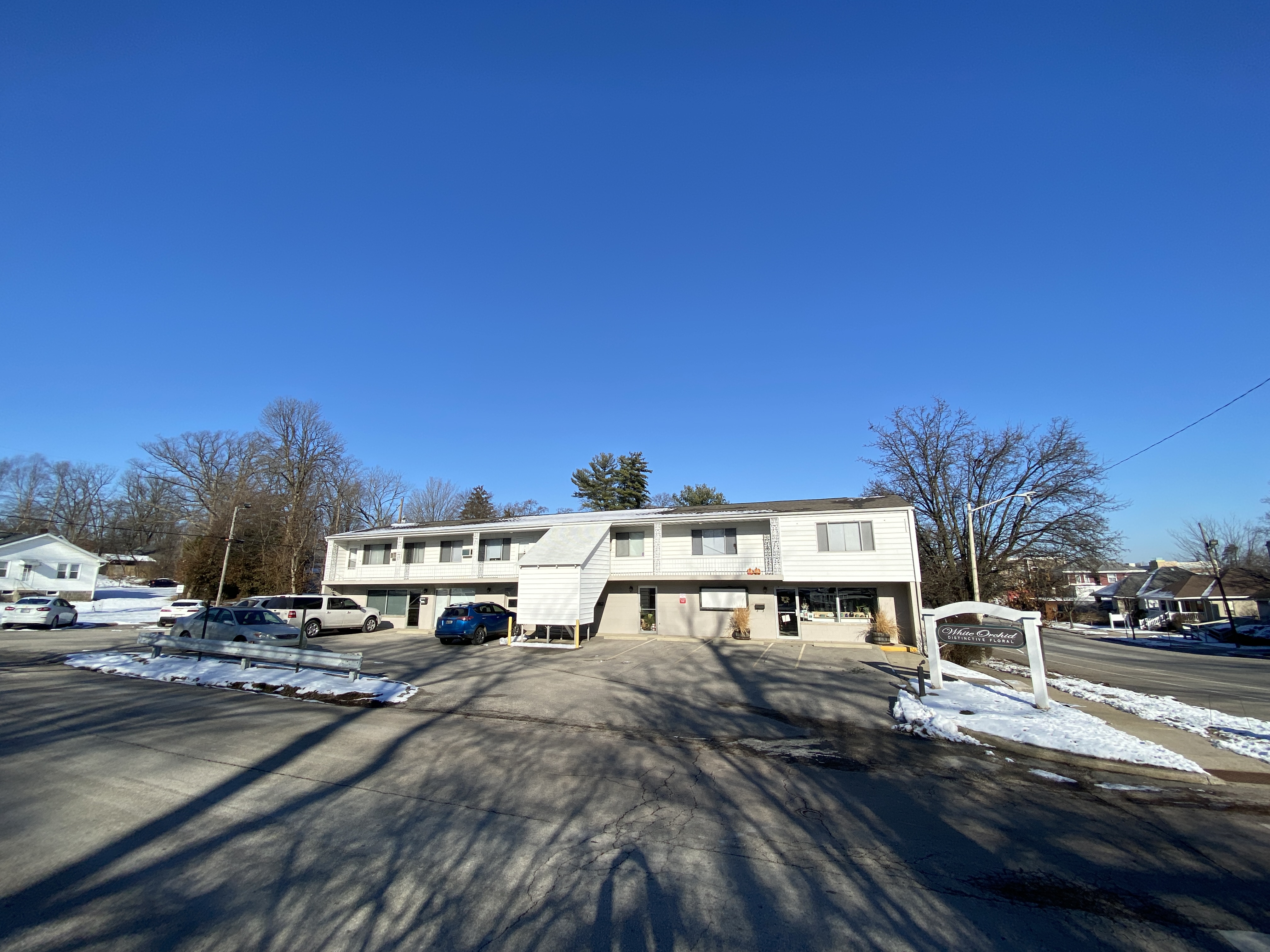 1101 N College Ave., Apts. 1-3