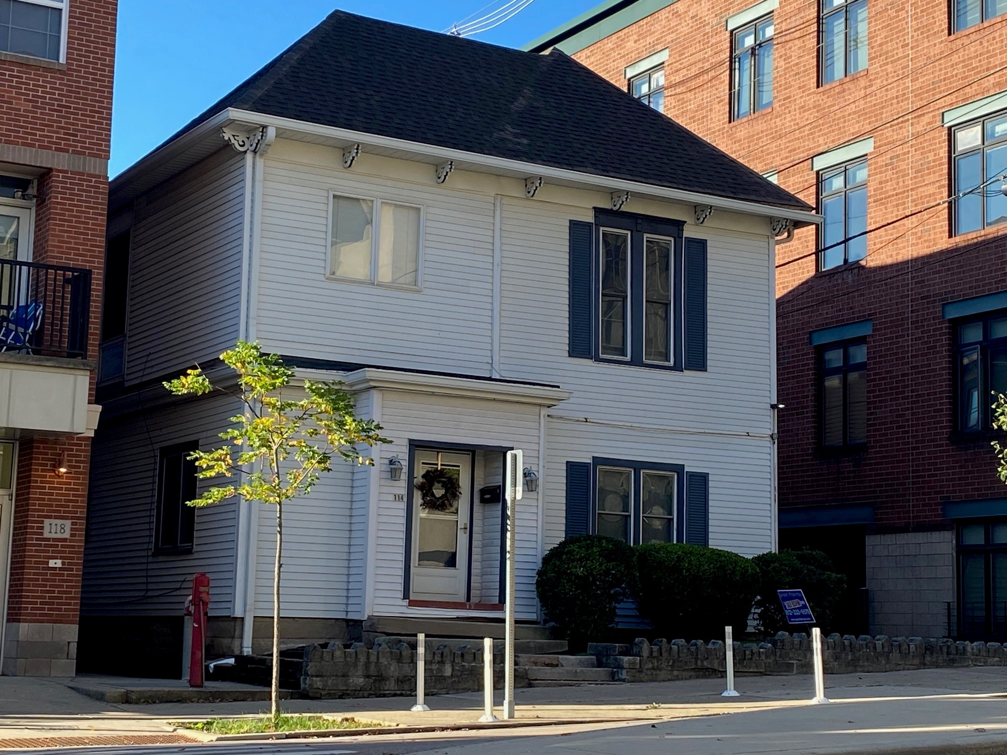 114 E 7th St, Unit 2