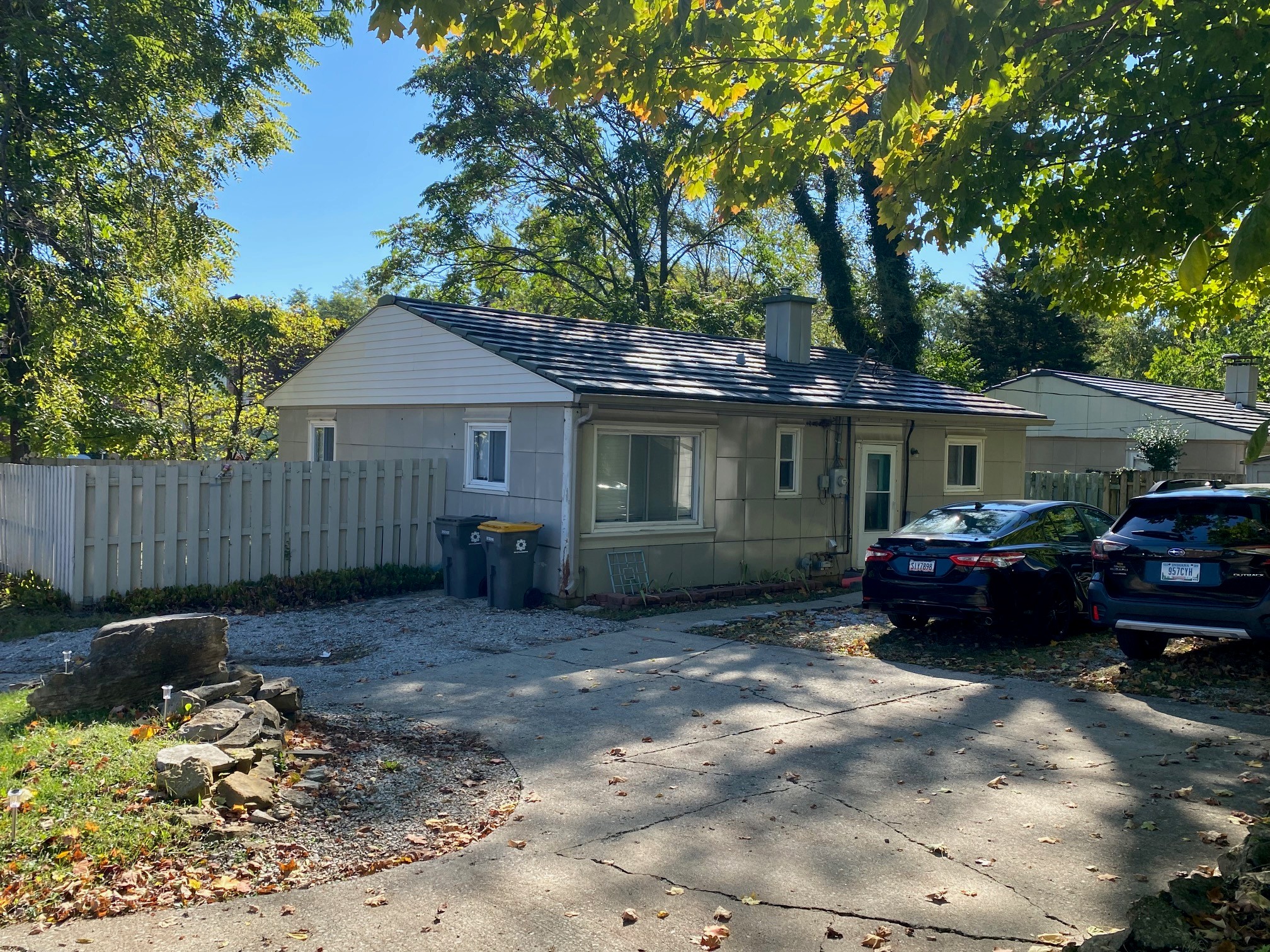 400 S Highland Ave